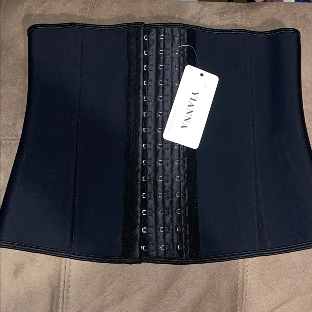 Yianna waist trainer